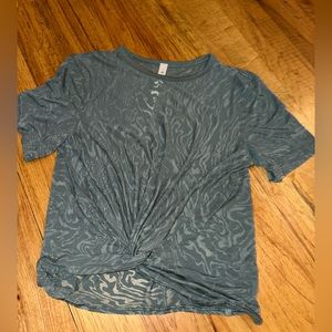 Lululemon Crescent Tshirt size 8